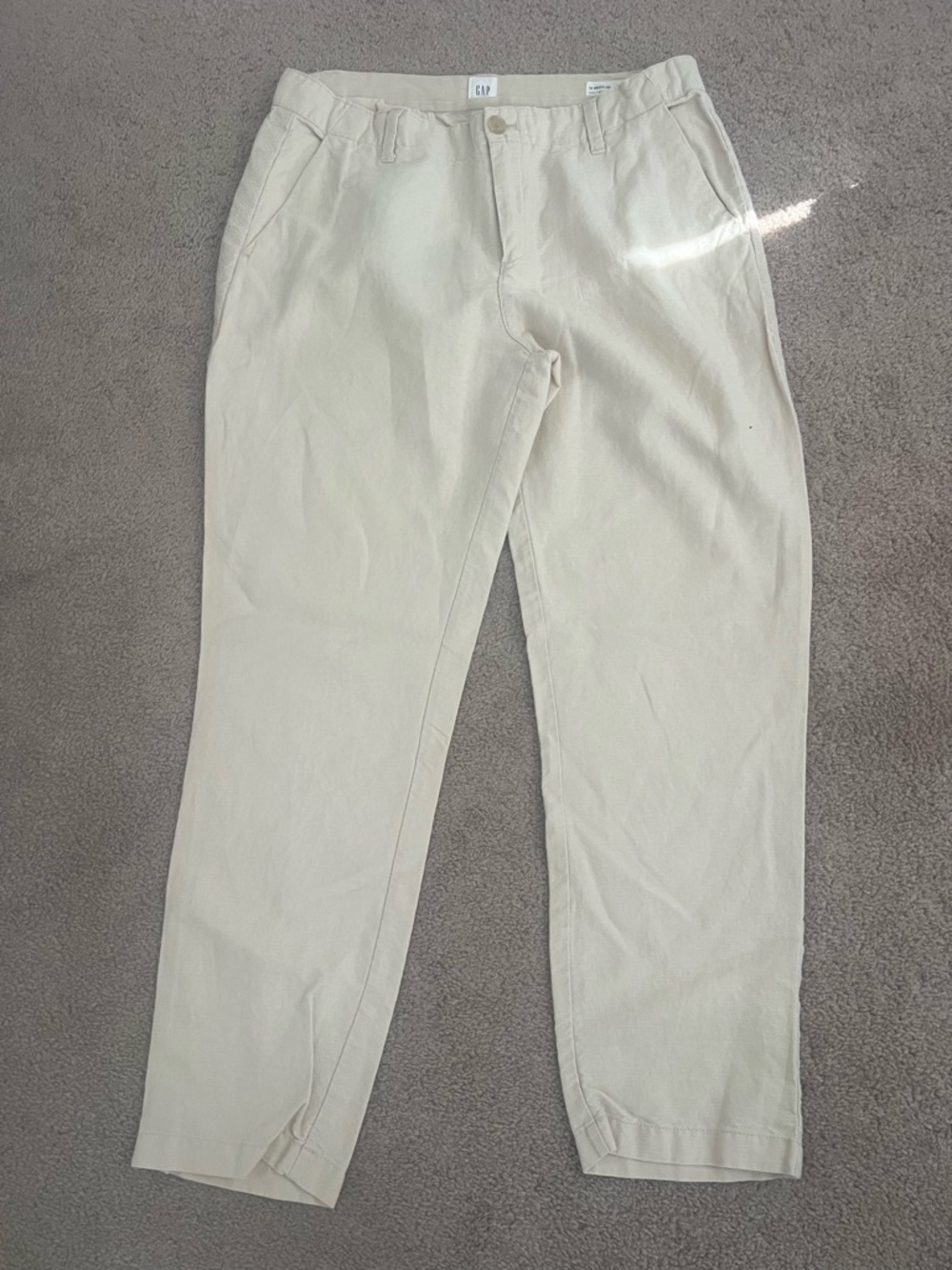 GAP Women’s Light Cream Cropped Chinos